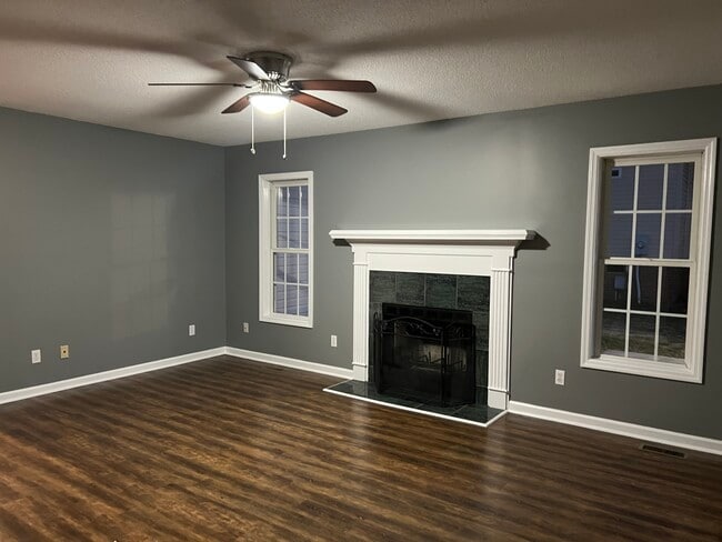 Photo - 411 Black Ave