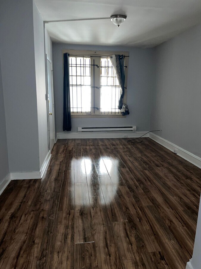 Photo - 4942 N 7th St