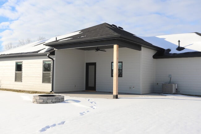 Photo - 4400 Royal County Rd