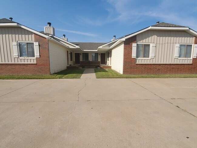 Photo - 1216 E Selma St Townhome