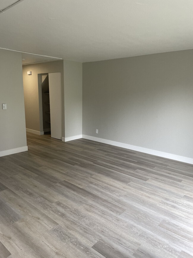 Photo - Sherwood Gardens