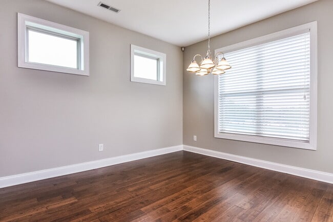 Photo - 340 Plott Hound Ln