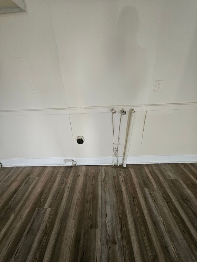 Photo - 4 bedroom townhouse style unit on west side