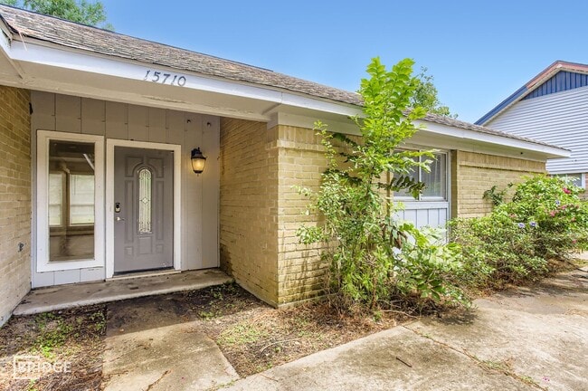 Building Photo - 15710 Sandy Hill Dr Rental