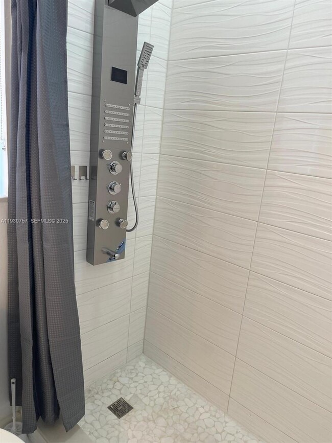 Photo - 1232 SW 17th Terrace Unit B