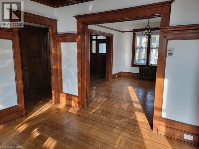 Photo - 43 Barnesdale Ave S