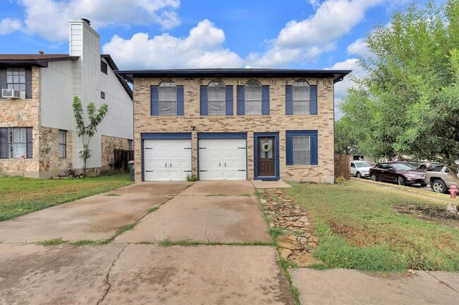 Building Photo - 910 Crieff Cross Dr Rental