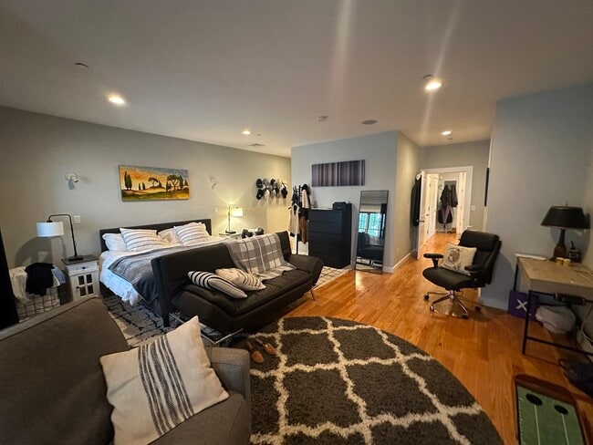 Photo - 345 W Broadway St Unit 8