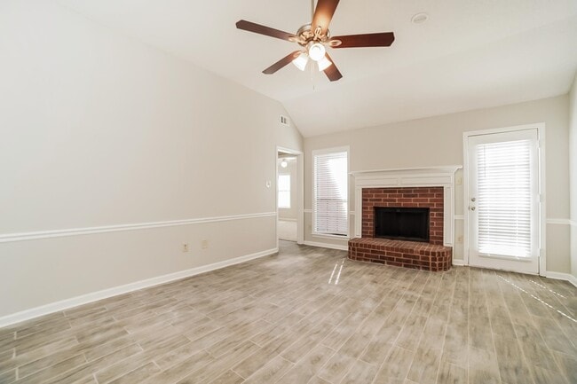 Photo - 6857 Dovefield Ln