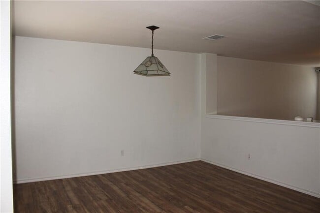 Photo - 107 Outfitter Dr