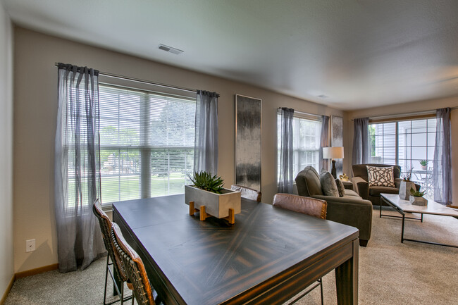 1A & 2A Dining Area - Tranquility Pointe Apartments