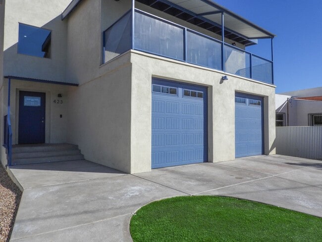 Photo - 3 Bedroom 2.5 Bath Home