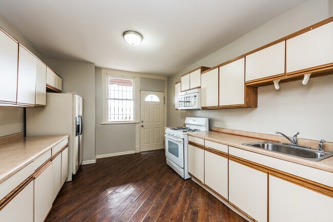 Photo - 4244 W Wrightwood Ave Unit 2W