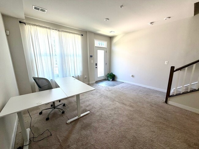 Photo - 2807 Lewis Ave