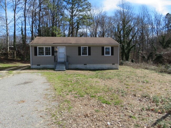 Building Photo - Petersburg