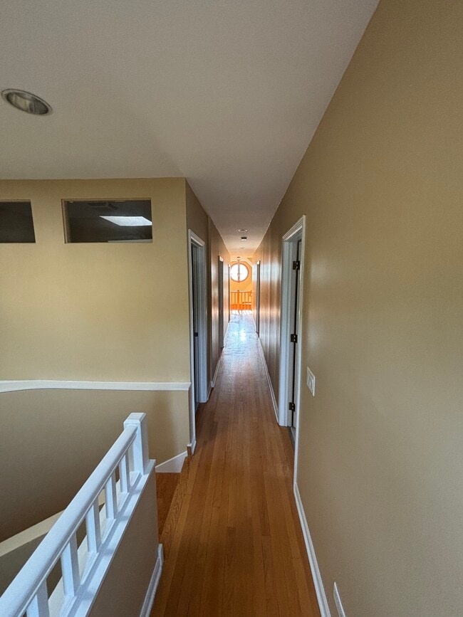 Photo - 2642 N Wilton Ave Unidad 3