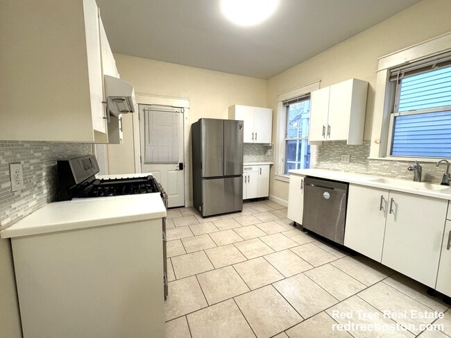 Building Photo - 24 Weld Hill St