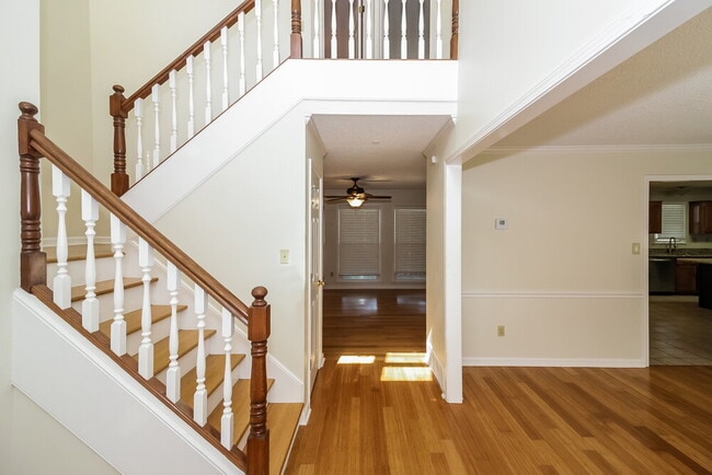 Photo - 760 Gable Ln