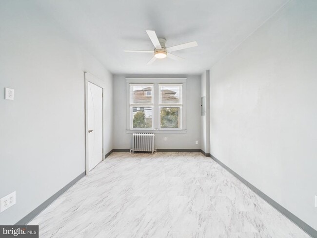 Photo - 246 S Fairview Ave Unit B