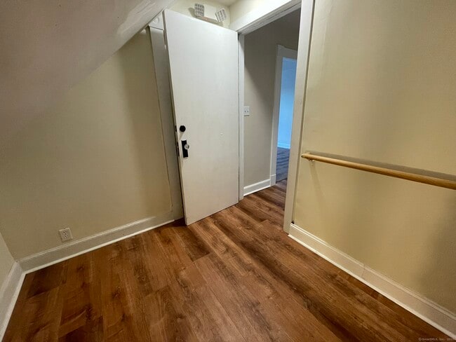 Photo - 37 George St Unit 3