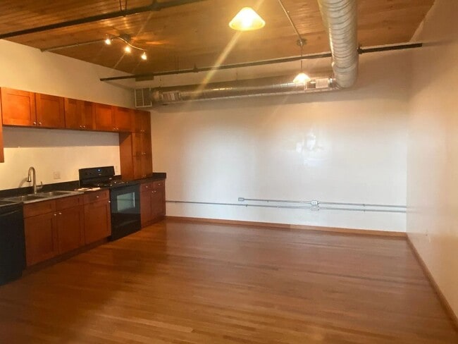 Photo - 111 N Main St Unit 111 NORTH MAIN APT 407