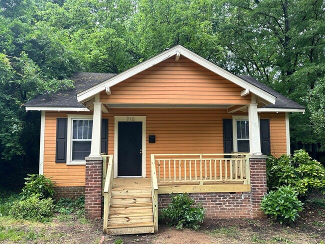 2 Bedroom Cottage in Belmont Neighborhood - 2 Bedroom Cottage in Belmont Neighborhood Casa