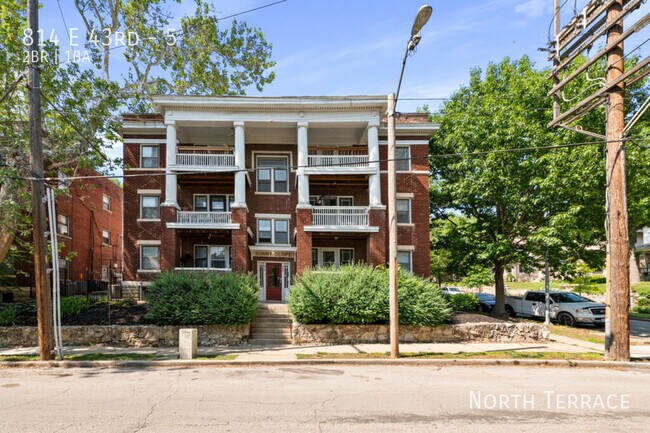 Photo - 814 E 43rd St Apartment Unit 5