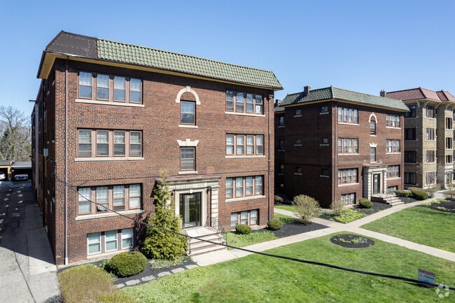 Overlook Manor