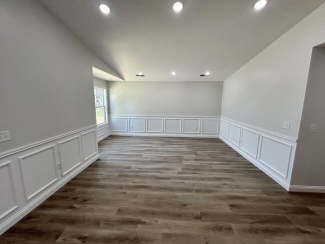 Photo - 75 Bluegrass Rd