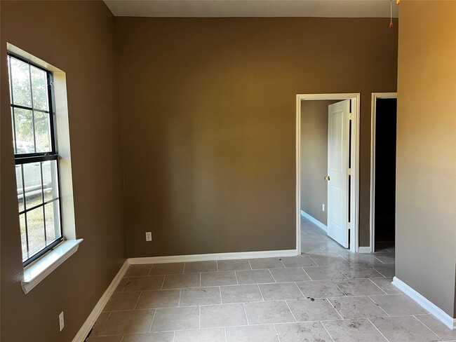 Photo - 141 County Rd 725