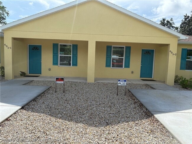 Building Photo - 601 S Lotela Ave Rental
