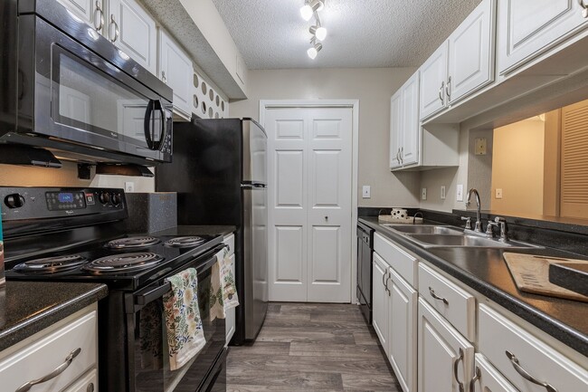 Photo - Hampton Greene Apartment Homes