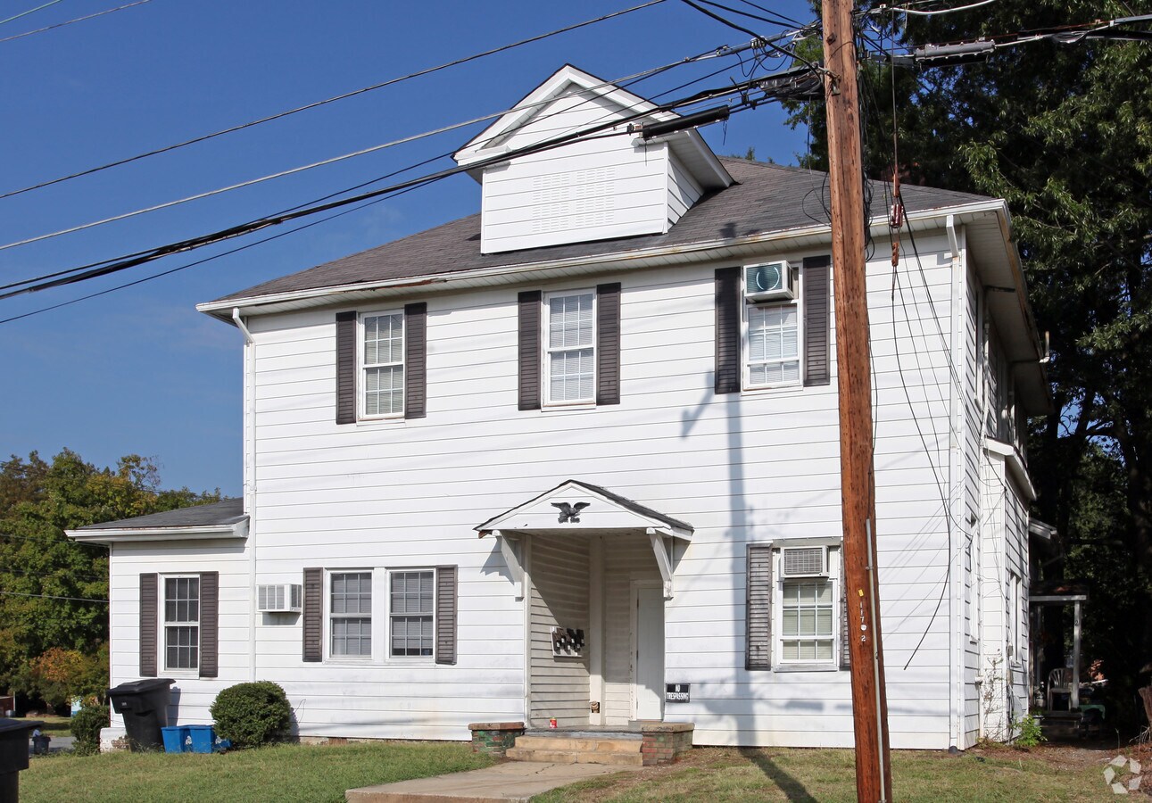 Photo - 117 Tucker St