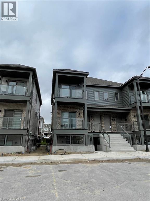 Photo - 205 W Oak Trl