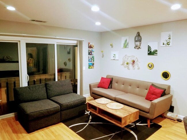 Photo - 735 Plum Tree Ct Unit A2