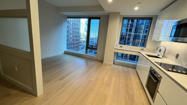 Photo - 133 Seaport Blvd Unit 1021
