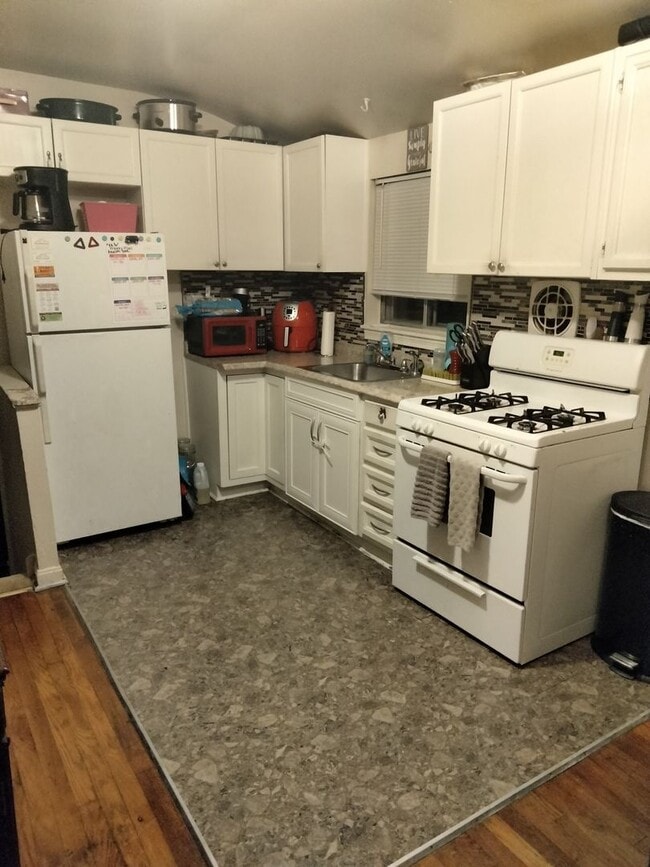 Photo - 3-bedroom, 1-bath single-family home in Aberdeen, MD.