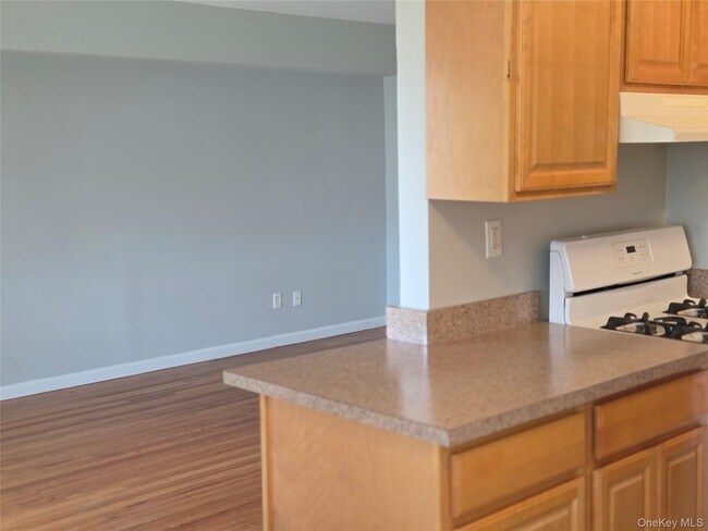 Photo - 16 Pavilion Ridge Way Unit 6