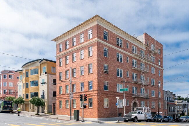 Photo - 495 32nd Ave Unidad 104A