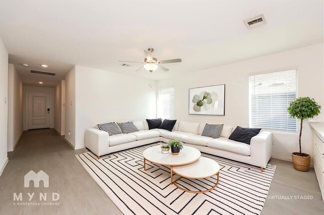 Photo - 2712 River Knl Ln