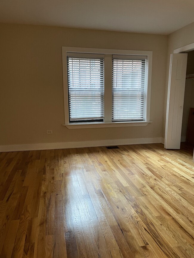 Photo - 1133 Oak Ave