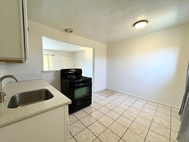 Photo - COMING SOON!! 2 Bed / 1 Bath Apartment in Palm Springs!! Unidad 01