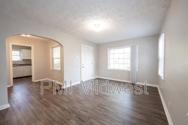 Photo - 4801 East 21st St