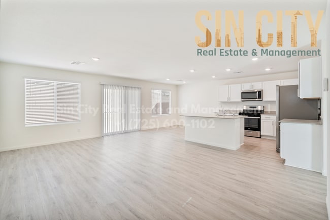 Photo - "Charming 4-Bed Oasis on La Cura Avenue: Spacious Living with 2.5 Baths in Vibrant Las Vegas!"