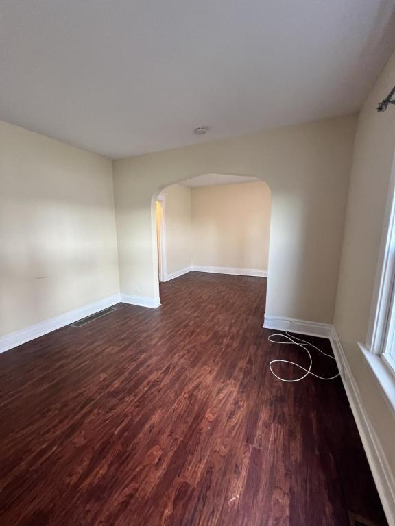 Building Photo - 1022 Hertel Ave Rental