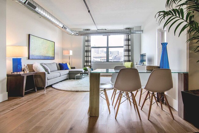 Photo - 298 Coles St Unit 1605 - 1/Bdrm