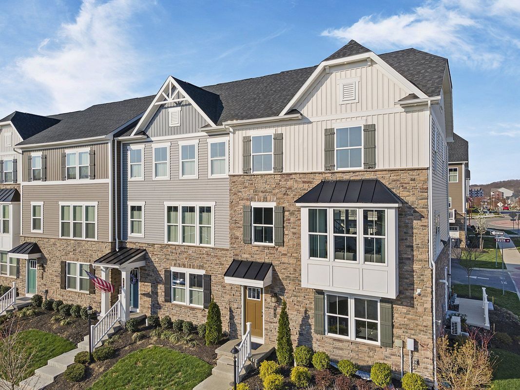 Photo - 104 Plaza Drive