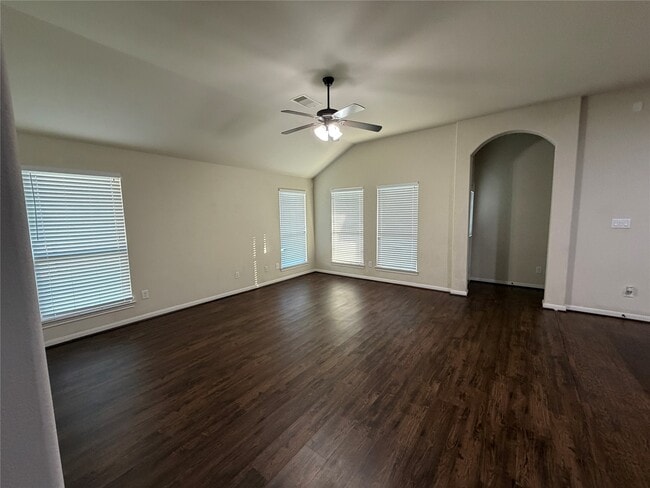 Building Photo - 8630 Brookdale Park Ln