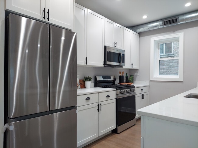 Photo - 2641 W Carmen Ave Unit 1