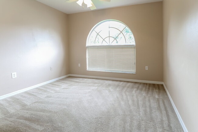 Photo - 3843 Lockridge Dr